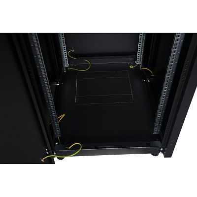 DR-710011 Шкаф телекоммуникационный 19" напольный 20U