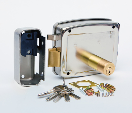 AT-EL101GF.2 (открывается внутрь, петли справа) Электромеханический замок ACCORDTEC, накладной, 5 ключей